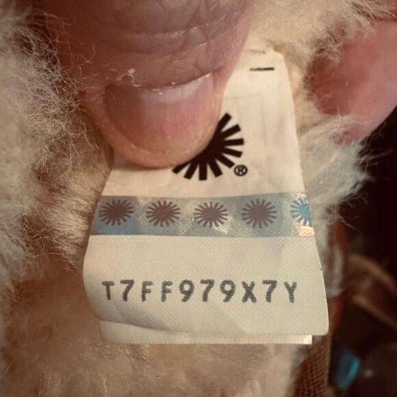 UGG Australia Classic Short Chestnut Suede Sheepskin Boots Women’s Size 8 - Picture 8 of 8